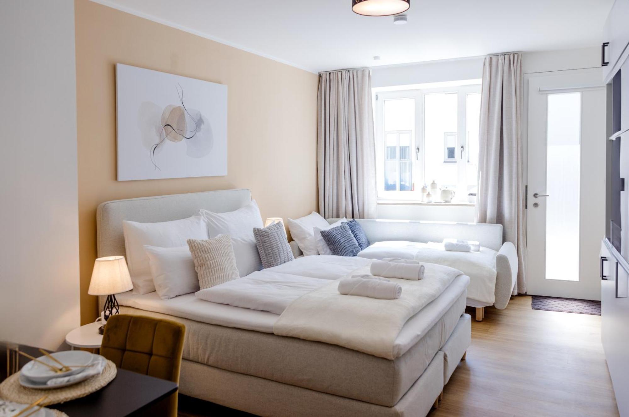 Lumen Homes - Altstadt-Studio Direkt Im Zentrum, Kueche, Netflix, Oeffentlicher Parkplatz Ums Eck Ingolstadt Exterior foto