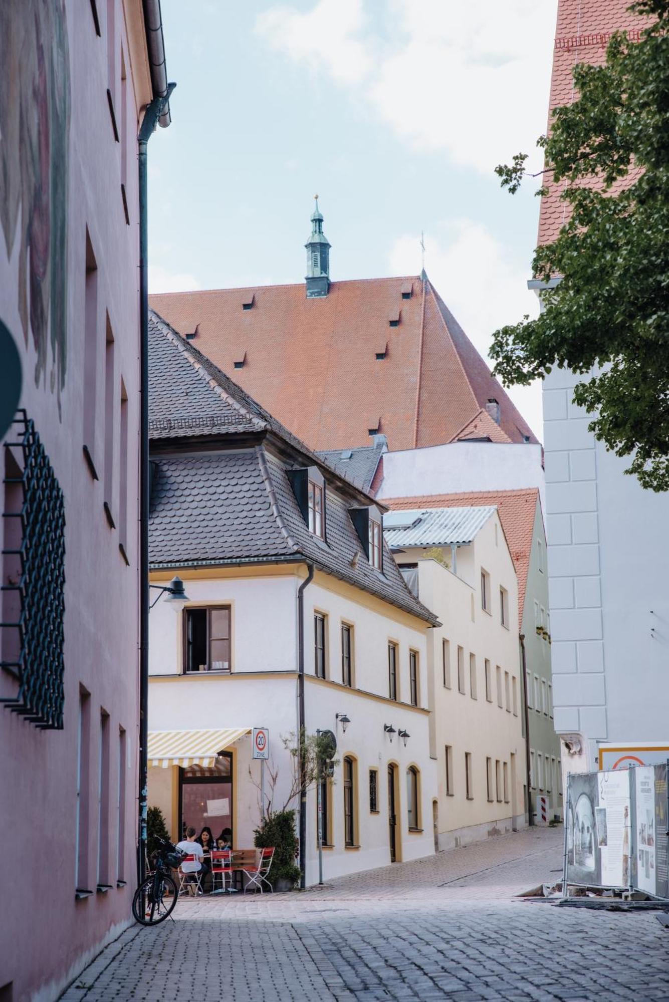 Lumen Homes - Altstadt-Studio Direkt Im Zentrum, Kueche, Netflix, Oeffentlicher Parkplatz Ums Eck Ingolstadt Exterior foto